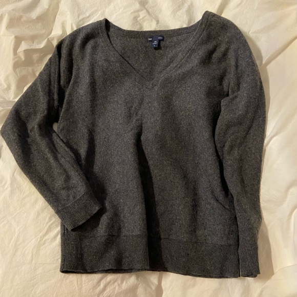 Gap Cashmere V-Neck Sweater Size M Grey - Picture 1 of 2